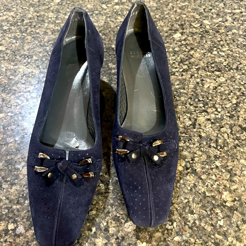 Stuart Weitzman navy shoes